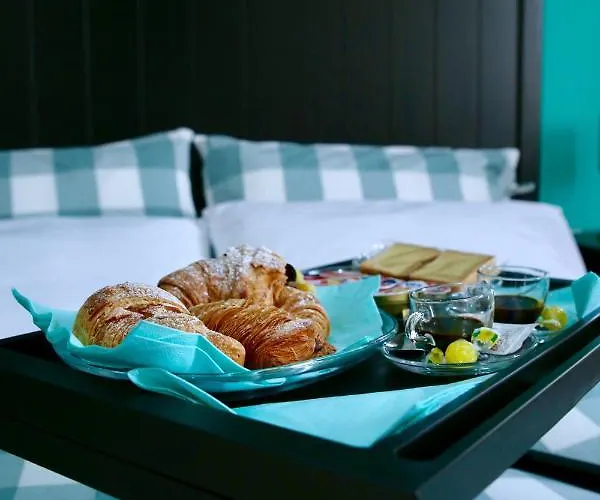 Andolfi 24 Oda ve Kahvaltı Pompei