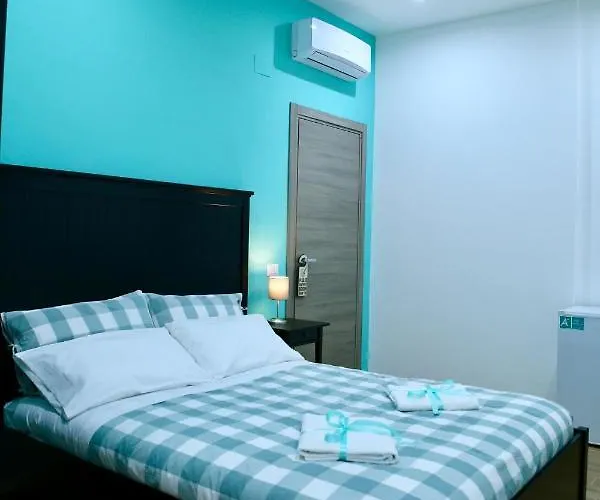 Andolfi 24 Oda ve Kahvaltı