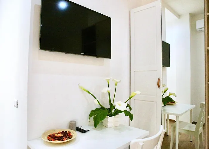 Oda ve Kahvaltı Andolfi 24 4*